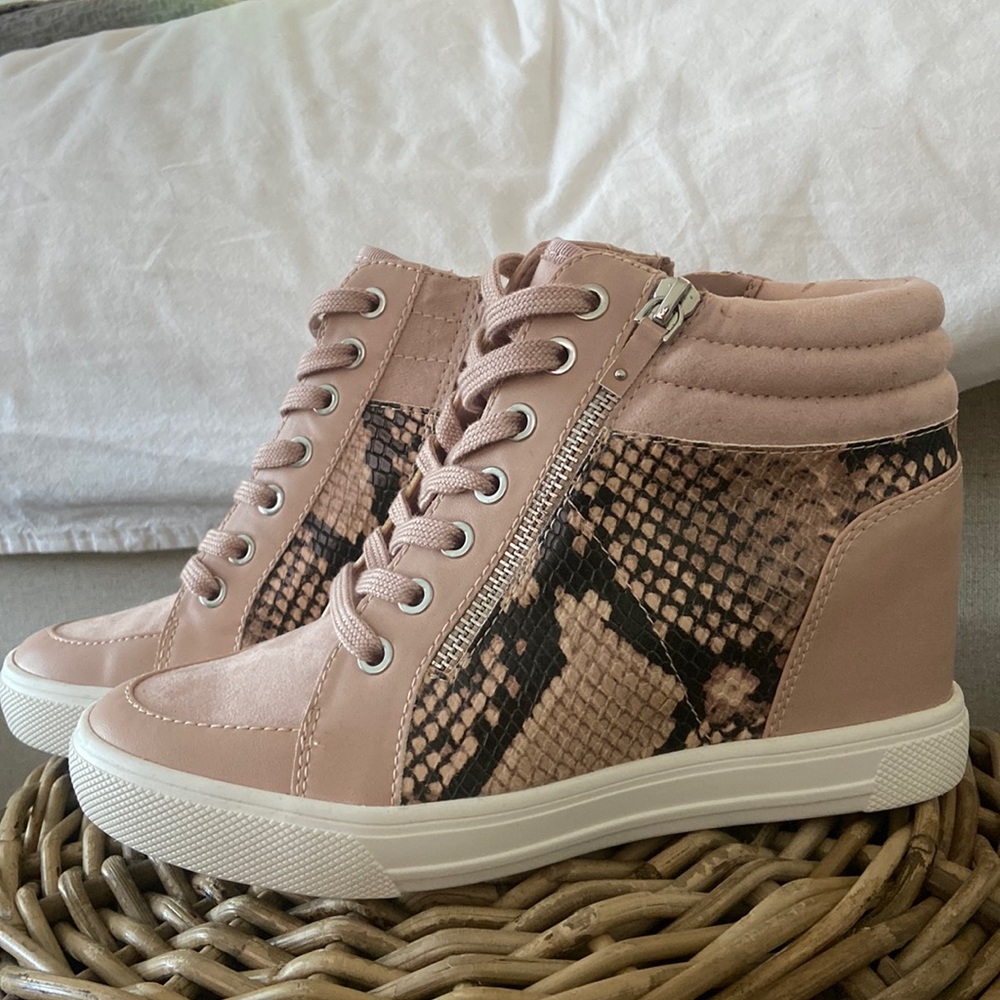 Aldo pink snakeskin hightops. Only worn once in store.